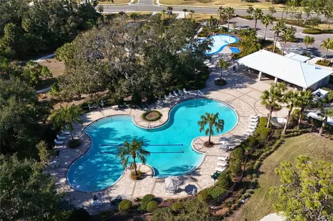 Exterior - 10427 Ladybug Cv, Parrish, FL 34219 photo 5 of 7