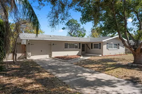 4213 Des Plaines Dr, Sarasota, FL 34233