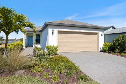 6512 Silverstar Dr, Sarasota, FL 34240