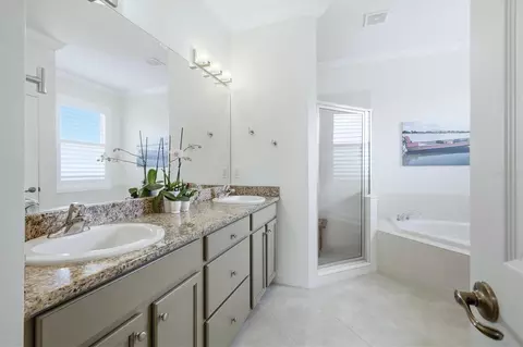 Bath - 16105 31st St E, Parrish, FL 34219 photo 1 of 3
