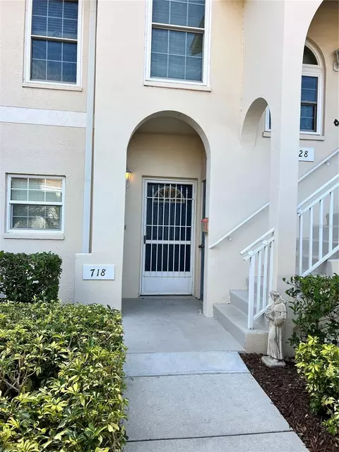 8370 Wingate Dr #718, Sarasota, FL 34238