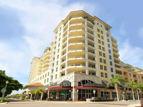 100 Central Ave #5, Sarasota, FL 34236