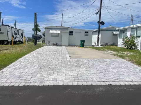 47 Illinois St, Palmetto, FL 34221