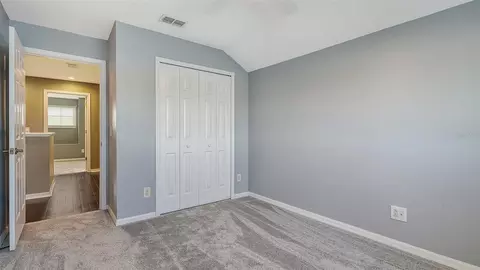 Bedroom - 5914 53rd Ln E, Bradenton, FL 34203 photo 5 of 8
