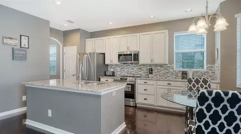 Kitchen - 5914 53rd Ln E, Bradenton, FL 34203 photo 2 of 4
