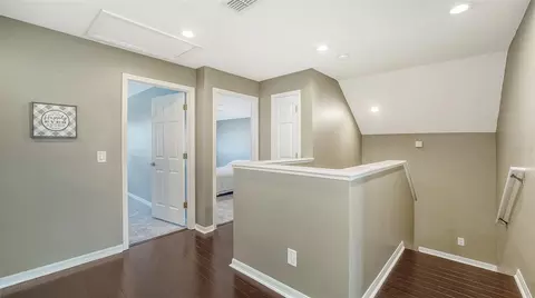 Entry Way - 5914 53rd Ln E, Bradenton, FL 34203 photo 3 of 3