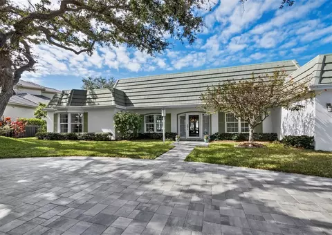 488 Meadow Lark Dr, Sarasota, FL 34236