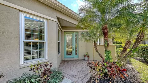 4906 Lakescene Pl, Sarasota, FL 34243