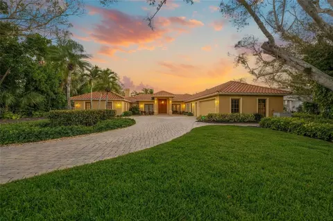 1634 N Lodge Dr, Sarasota, FL 34239