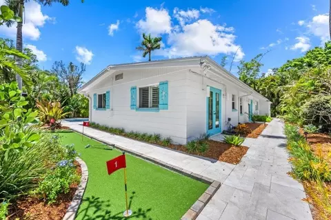 3360 Higel Ave, Sarasota, FL 34242