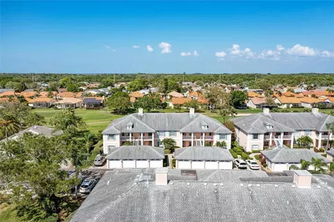 4202 Caddie Dr E #201, Bradenton, FL 34203