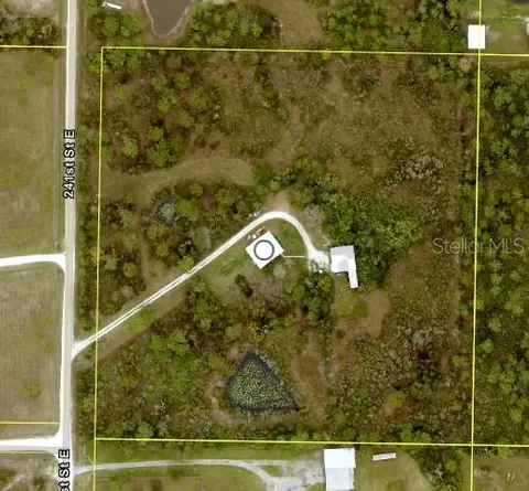 7251 241st St E, Myakka City, FL 34251