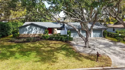 5331 Dominica Cir, Sarasota, FL 34233
