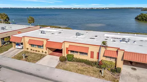 3893 Catalina Dr, Bradenton, FL 34210