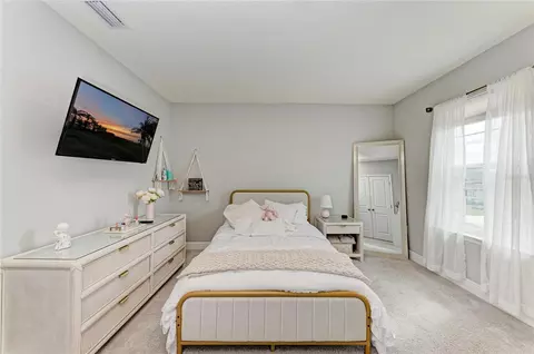 Bedroom - 5238 Grove Mill Loop, Bradenton, FL 34211 photo 7 of 10