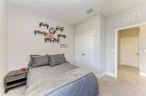 Bedroom - 5238 Grove Mill Loop, Bradenton, FL 34211 photo 1 of 10