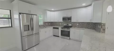 2804 4th St E, Bradenton, FL 34208 photo 4