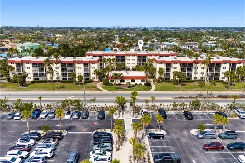 915 Beach Rd #318, Sarasota, FL 34242
