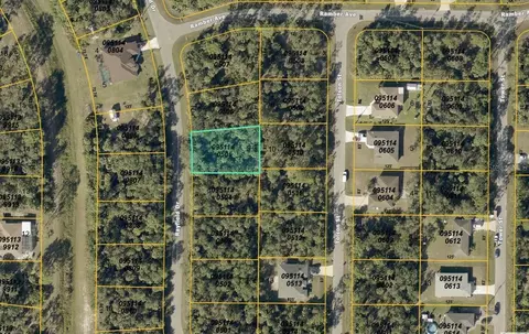 Rayfield Dr, North Port, FL 34291