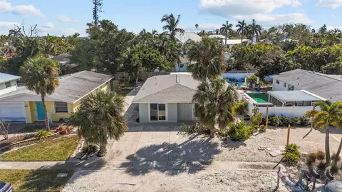 690 Fox St, Longboat Key, FL 34228