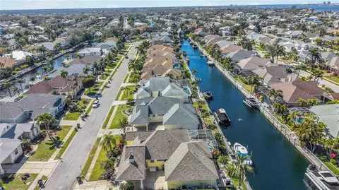 View/Area - 4739 Compass Dr, Bradenton, FL 34208 photo 3 of 11