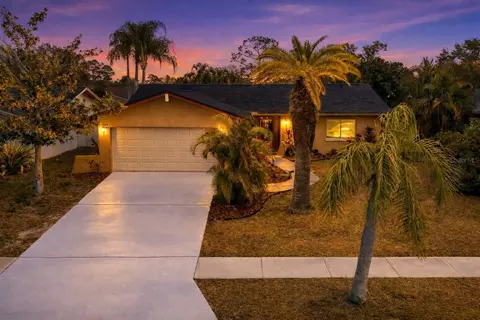 4105 Honolulu Dr, Sarasota, FL 34241