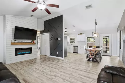 Other - 2116 30th Ave E, Bradenton, FL 34208 photo 2 of 10