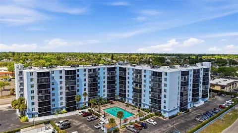 2901 26th St W #509, Bradenton, FL 34205