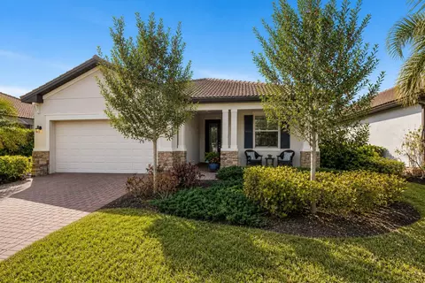 19393 Cruise Dr, Venice, FL 34292