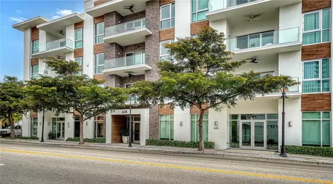 635 S Orange Ave #301, Sarasota, FL 34236