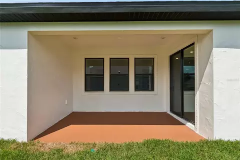Exterior - 11841 Moonsail Dr, Parrish, FL 34219 photo 3 of 5