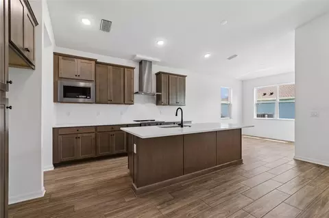 Kitchen - 11841 Moonsail Dr, Parrish, FL 34219 photo 2 of 6