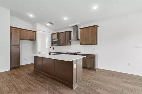 Kitchen - 11841 Moonsail Dr, Parrish, FL 34219 photo 5 of 6