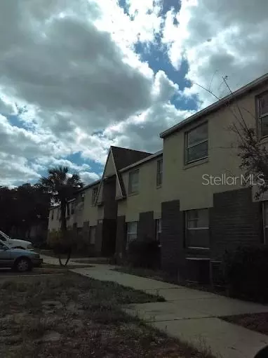 402 E Westchester Ct #80, Tampa, FL 33604