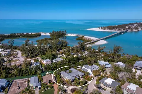 677 Lands End Dr, Longboat Key, FL 34228