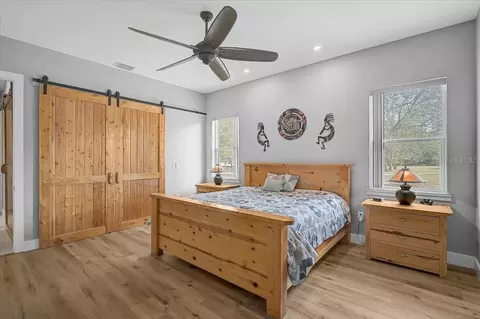 Bedroom - 4712 34th Ave E, Bradenton, FL 34208 photo 4 of 4