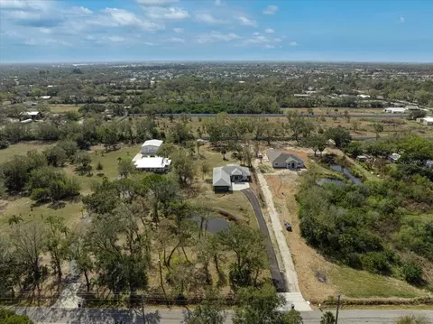 View/Area - 4712 34th Ave E, Bradenton, FL 34208 photo 1 of 2