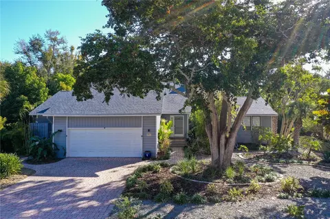 5324 Siesta Ct, Sarasota, FL 34242