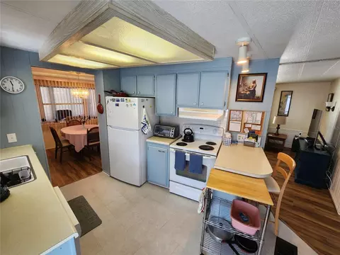 808 53rd Ave E #19, Bradenton, FL 34203 photo 7