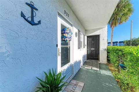 4514 3rd Street Cir W #327, Bradenton, FL 34207