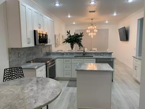 Kitchen - 4608 56th Ter E, Bradenton, FL 34203 photo 6 of 6