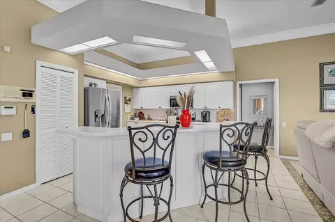 Kitchen - 5072 Kilty Ct E, Bradenton, FL 34203 photo 2 of 4