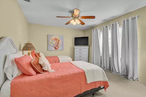 Bedroom - 5072 Kilty Ct E, Bradenton, FL 34203 photo 3 of 5