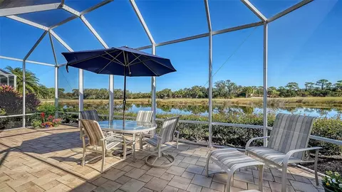 9447 Forest Hills Cir, Sarasota, FL 34238