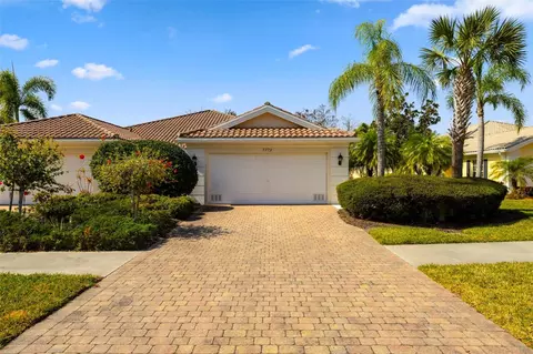 7772 Camminare Dr, Sarasota, FL 34238
