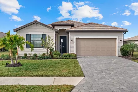 5220 Blue Crush St, Bradenton, FL 34211