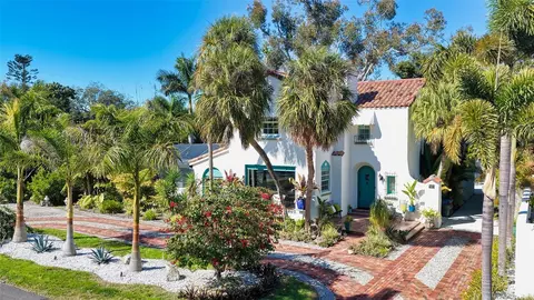 547 N Shore Dr, Sarasota, FL 34234