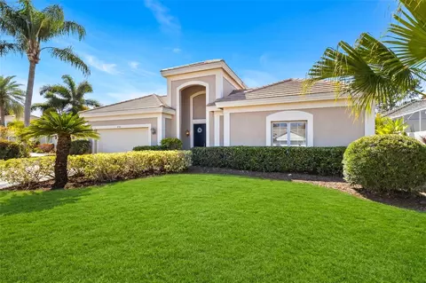 8732 54th Ave E, Bradenton, FL 34211