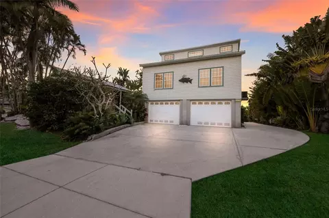 115 Burns Rd, Terra Ceia, FL 34250