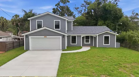 Exterior - 1615 31st Ave E, Bradenton, FL 34208 photo 3 of 5